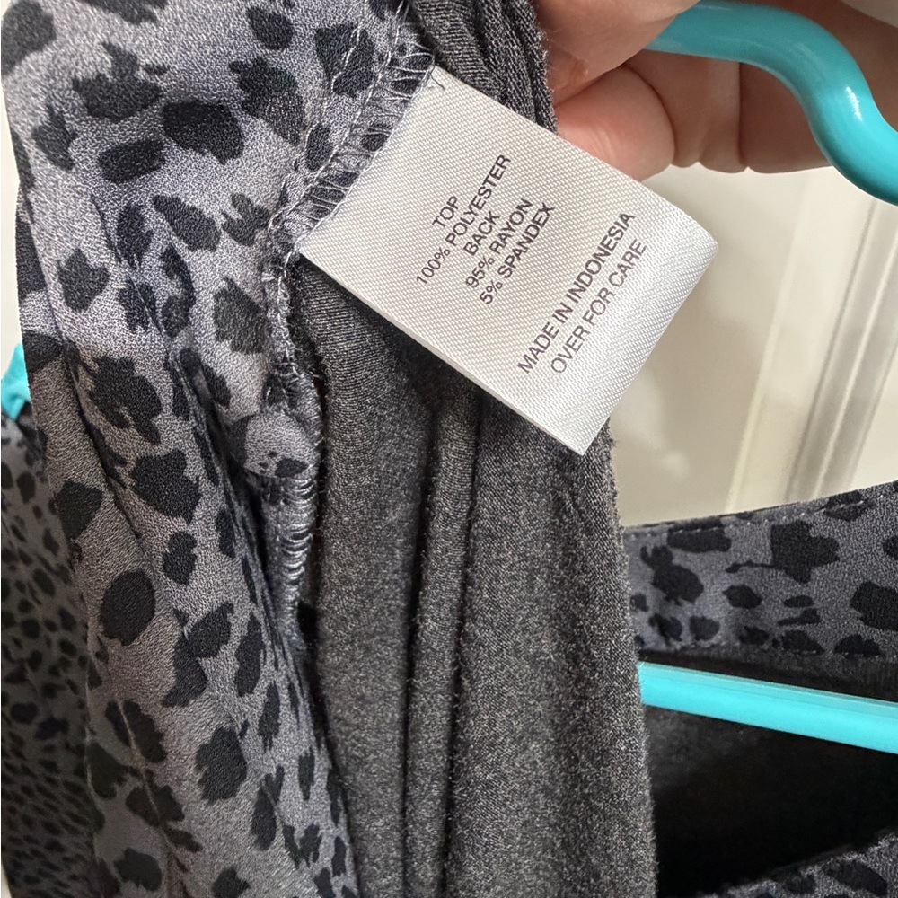 Fortune + Ivy Leopard Print Blouse – Size Large - Picture 6 of 6